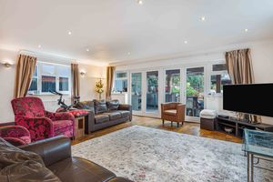 Photo 15- click for photo gallery